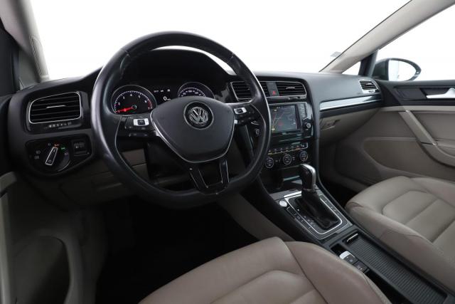 Volkswagen Golf image 5