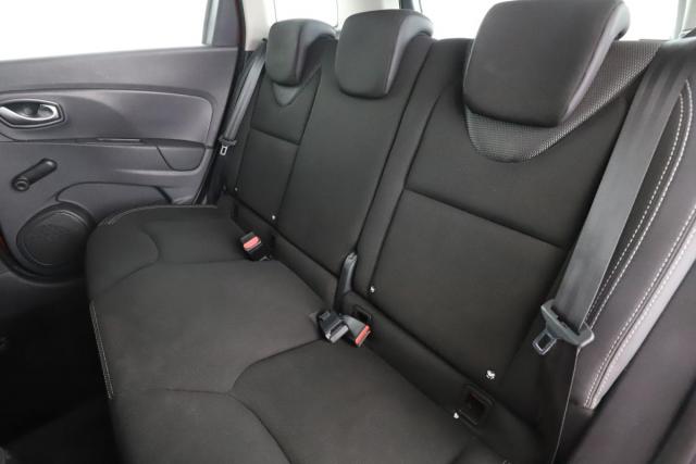 Renault Clio Estate image 3