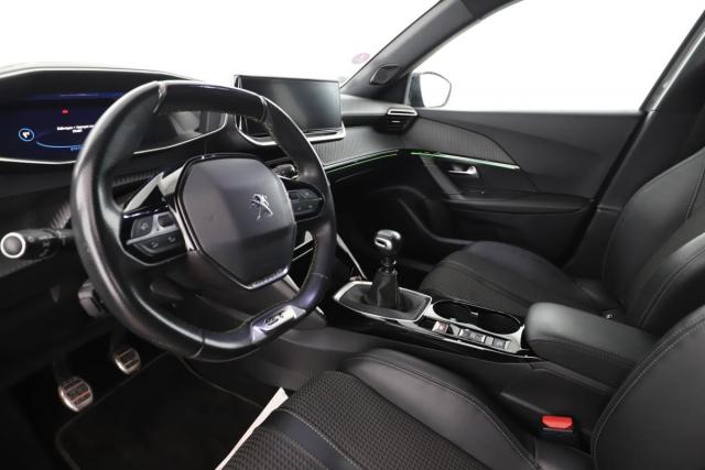 Peugeot 2008 image 6