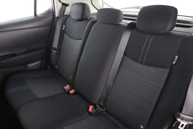 Nissan Leaf image 3