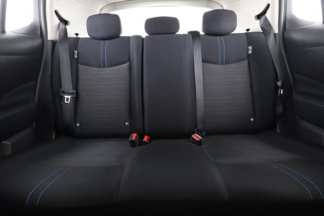 Nissan Leaf image 1