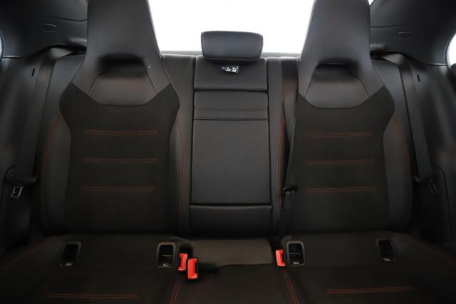 Mercedes Benz Cla image 8