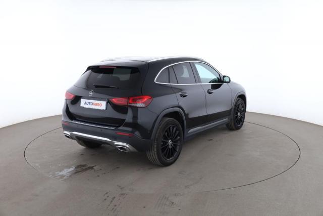Mercedes Benz Gla image 9