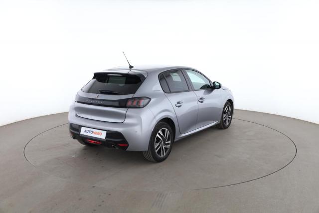 Peugeot 208 image 7