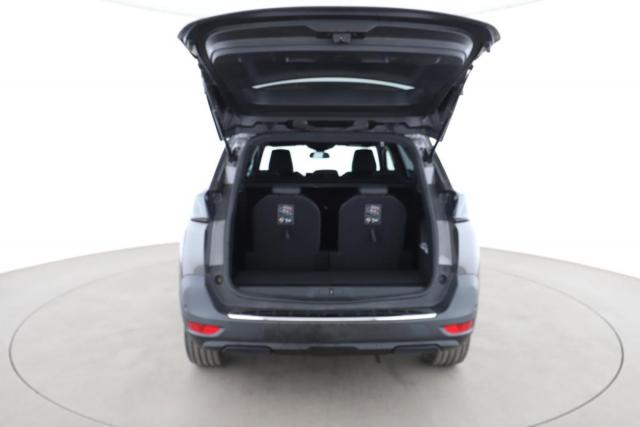 Peugeot 5008 image 2