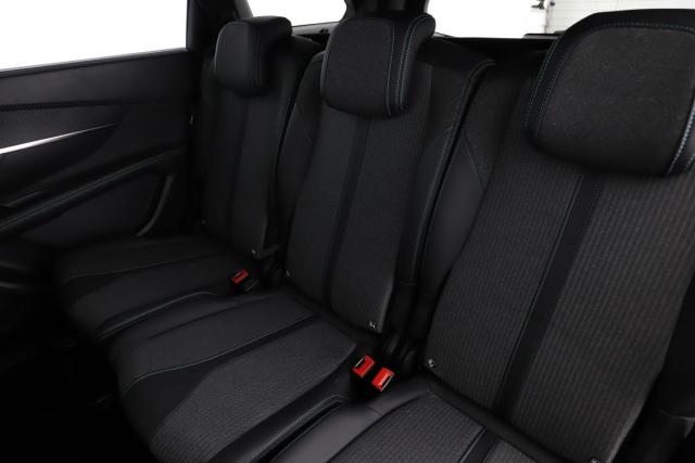 Peugeot 5008 image 6