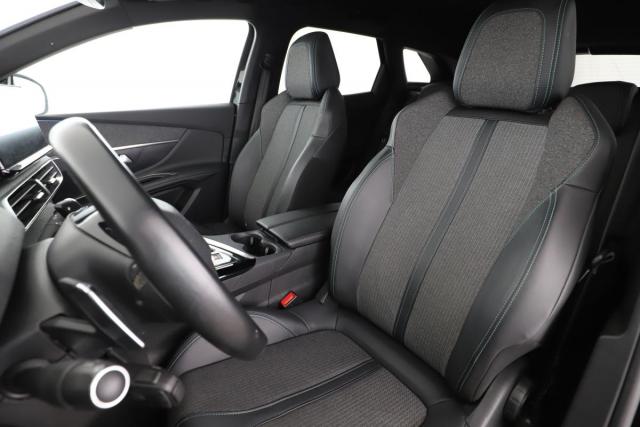 Peugeot 3008 image 8