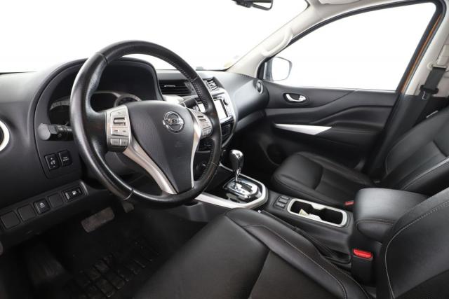 Nissan Navara image 1