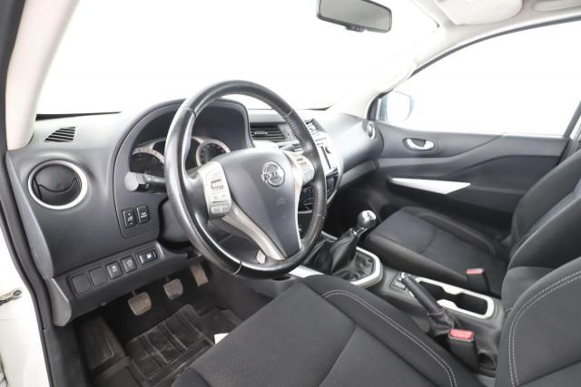 Nissan Navara image 8