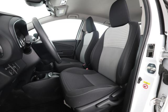 Toyota Yaris image 2