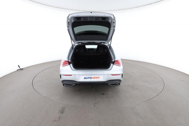 Mercedes Benz Cla Shooting Brake image 8