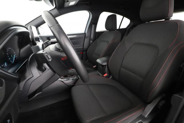Ford Focus image 9
