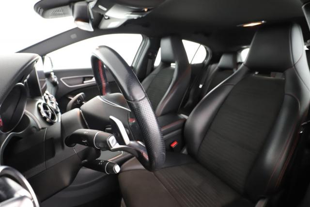 Mercedes Benz Gla image 3