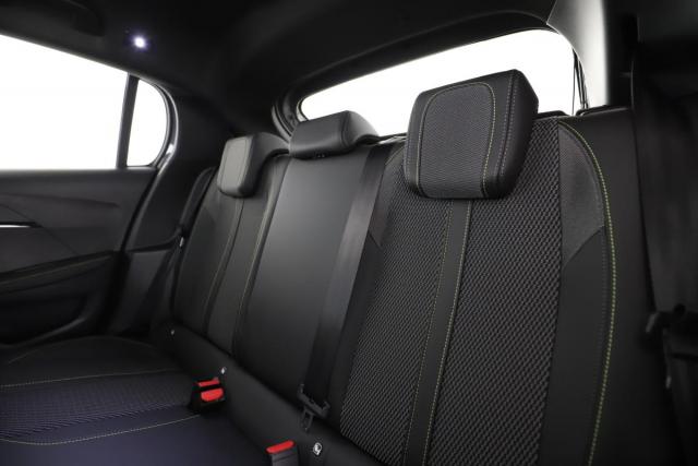 Peugeot 208 image 1
