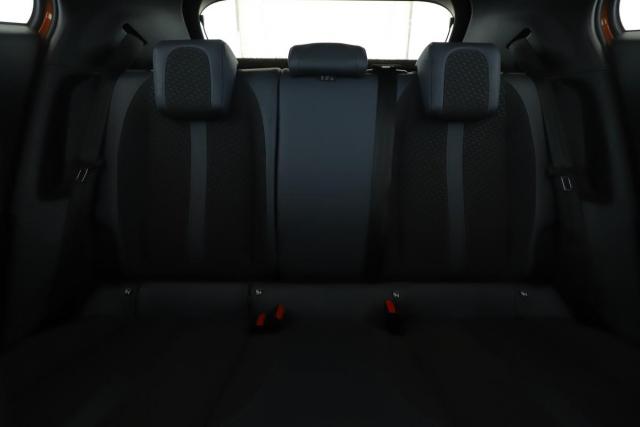 Peugeot 2008 image 3