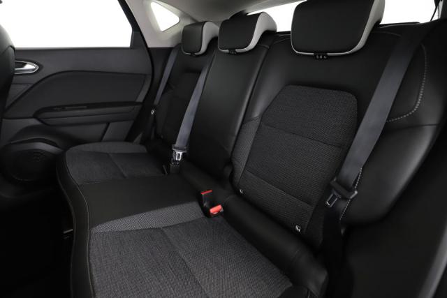 Renault Captur image 2