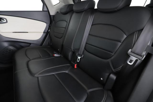 Renault Captur image 9