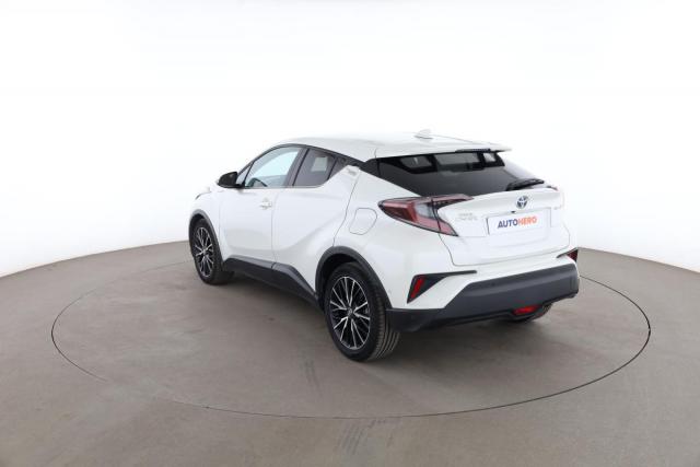 Toyota C-Hr image 2