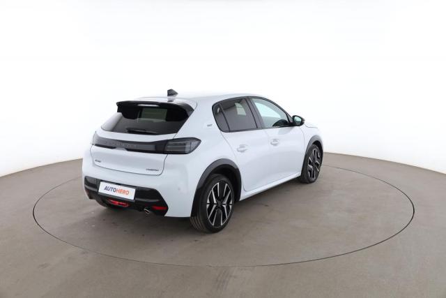 Peugeot 208 image 2