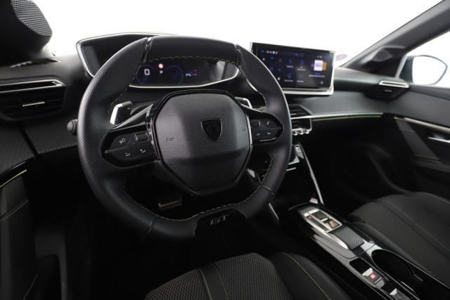 Peugeot 208 image 9