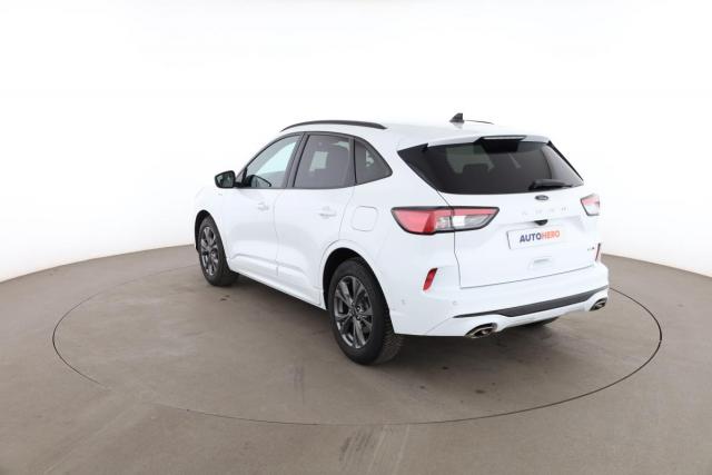 Ford Kuga image 8