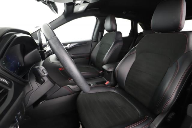 Ford Kuga image 4
