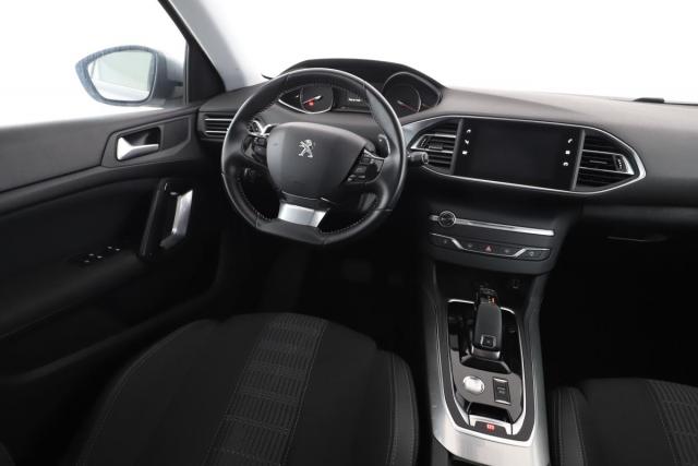 Peugeot 308 image 2