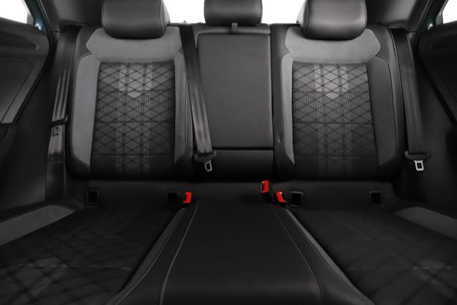 Volkswagen T-Roc image 9
