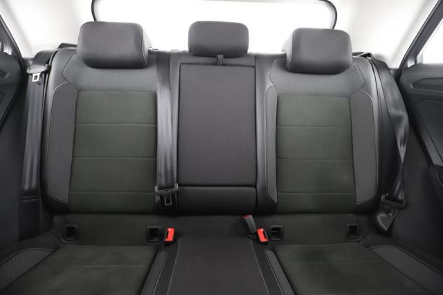 Volkswagen T-Roc image 7