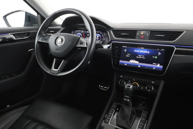 Skoda Superb Combi image 9
