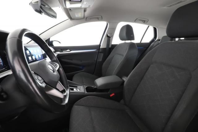 Volkswagen Golf image 8