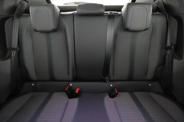 Peugeot 2008 image 3