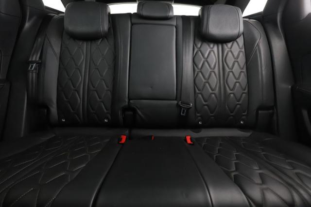 Peugeot 3008 image 8