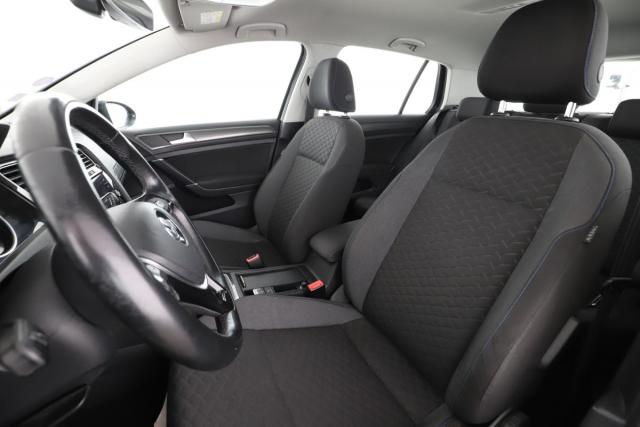 Volkswagen Golf image 3