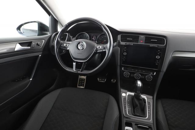 Volkswagen Golf image 1