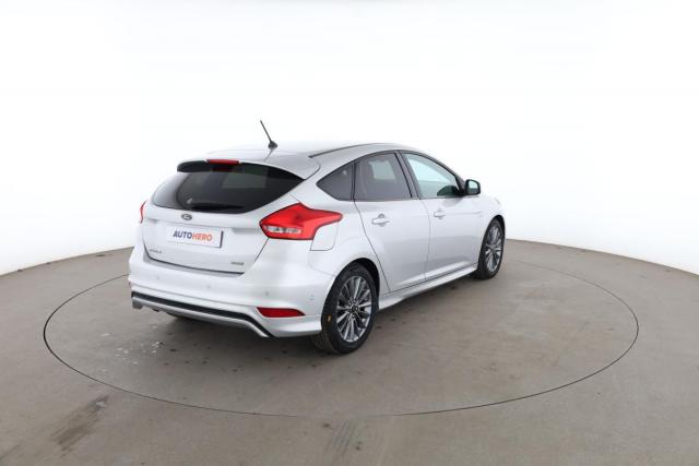 Ford Focus image 3