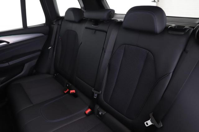 Bmw X3 image 2