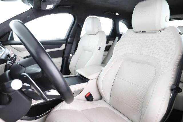 Jaguar F-Pace image 5