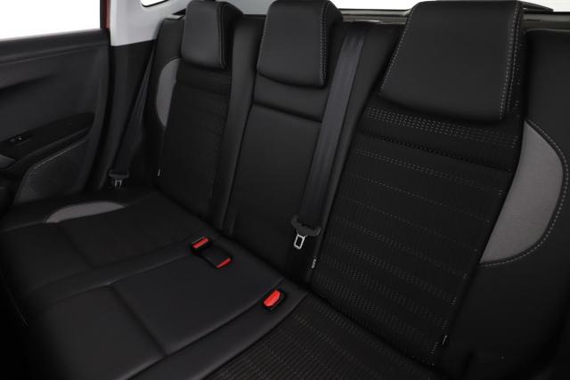 Peugeot 2008 image 5