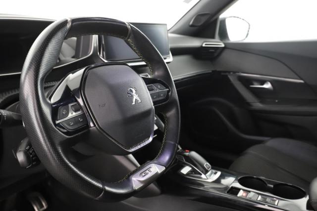 Peugeot 2008 image 4