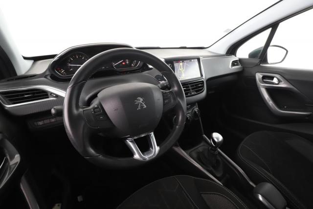 Peugeot 2008 image 6