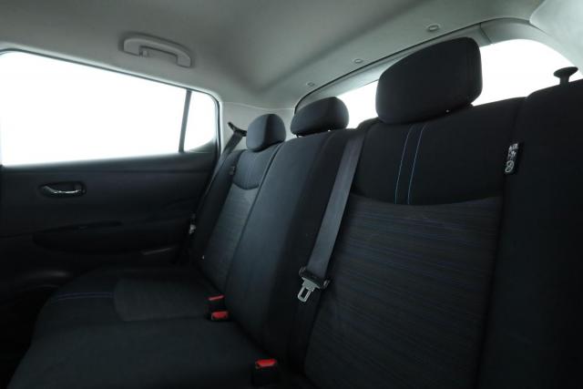 Nissan Leaf image 8
