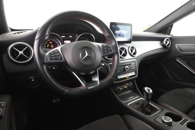 Mercedes Benz Cla image 2