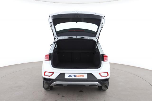 Volkswagen T-Roc image 2