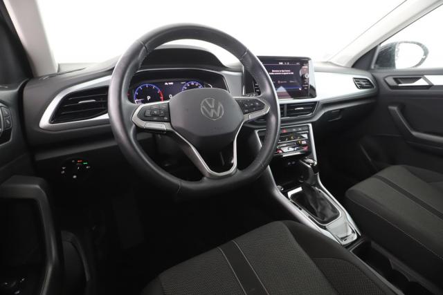 Volkswagen T-Roc image 8
