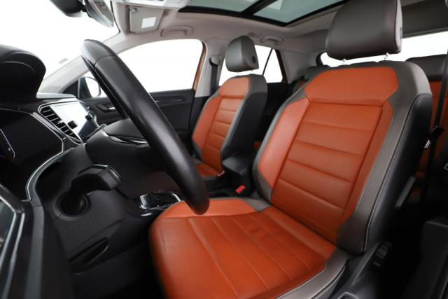 Volkswagen T-Roc image 5