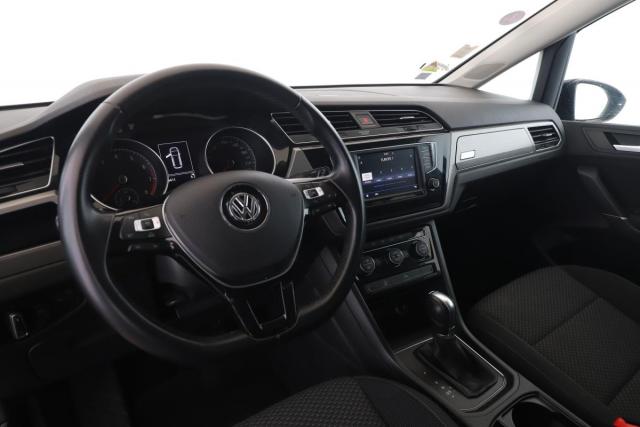 Volkswagen Touran image 9