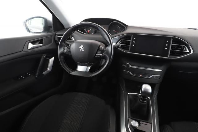 Peugeot 308 image 2