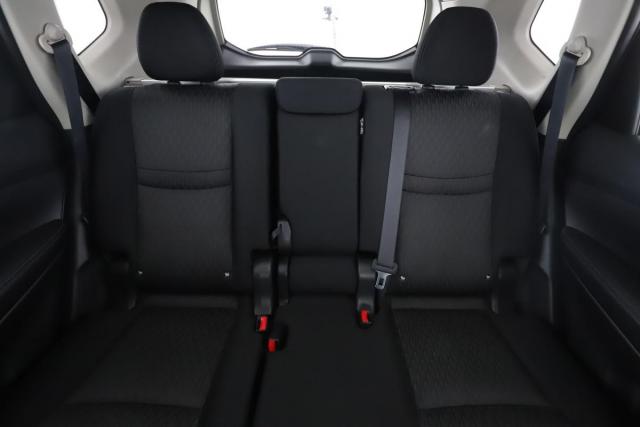 Nissan X-Trail image 7
