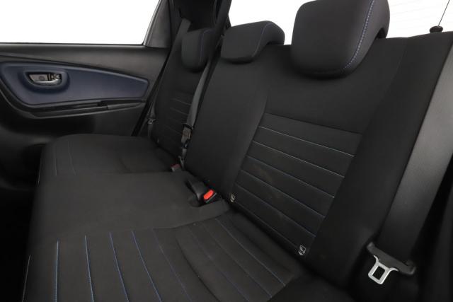 Toyota Yaris image 7